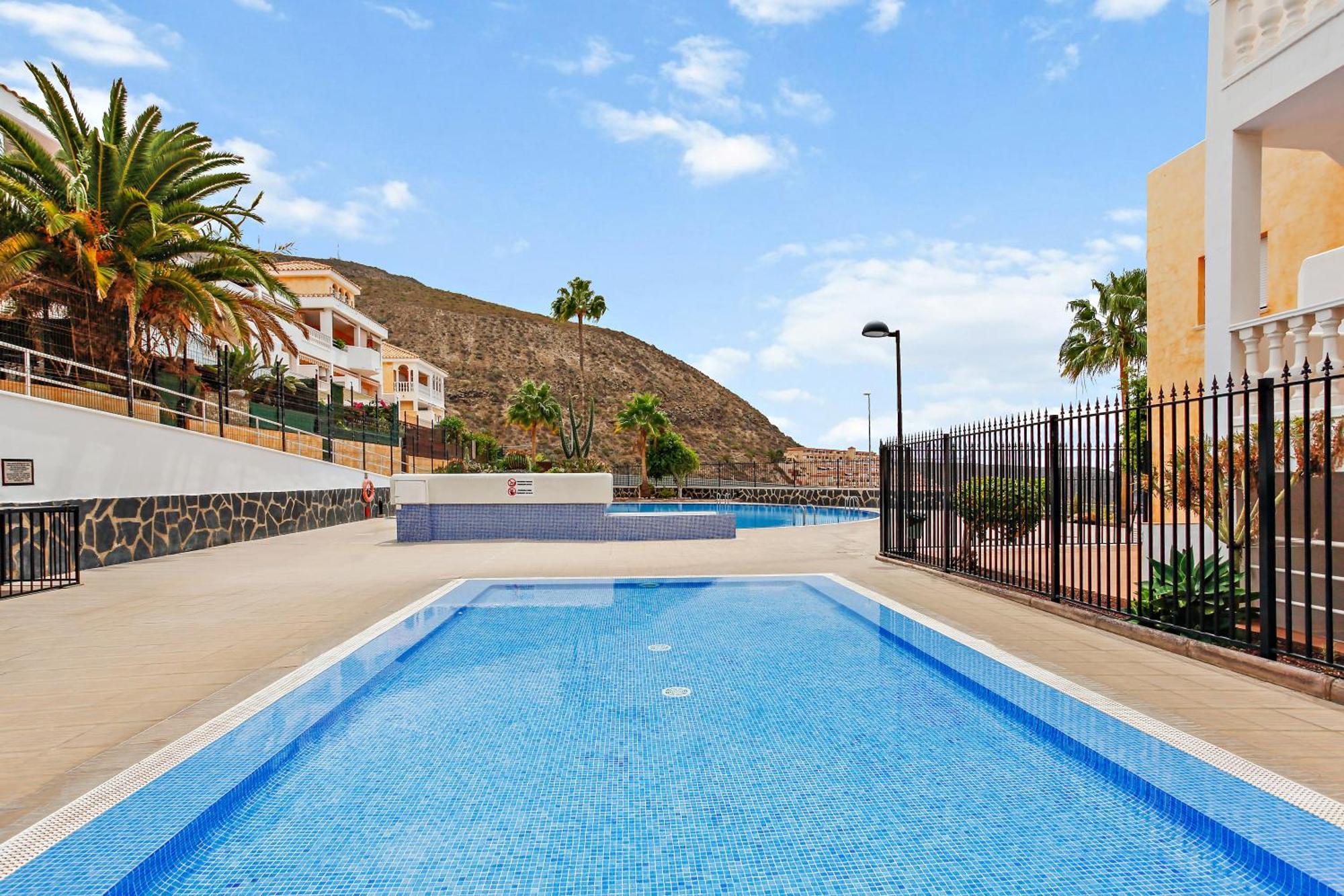 1 Bedroom Giuly Sea Views In Los Cristianos ลอส กริสเตียนอส ภายนอก รูปภาพ